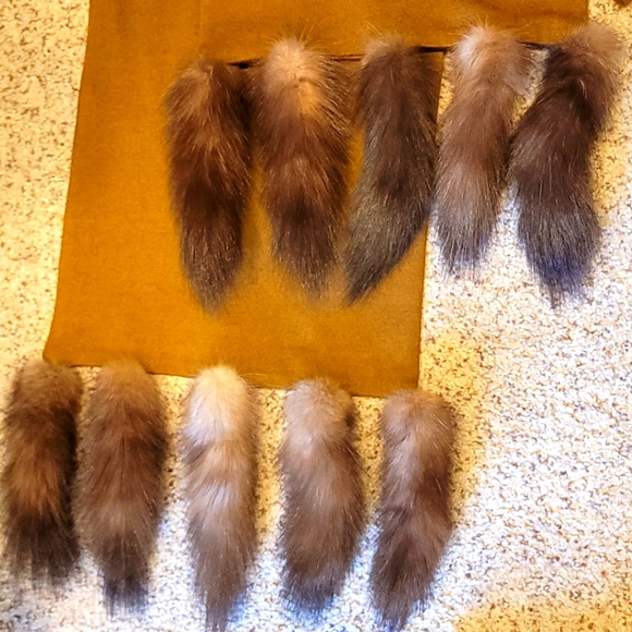 Rusty Winter Mink Tail Scarf - Picture 2 of 2